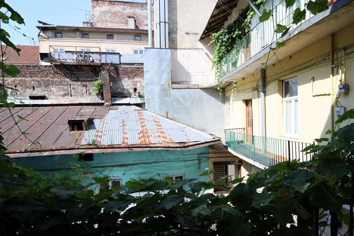 Buk Apartments On Doroshenka 25 Lviv Kültér fotó