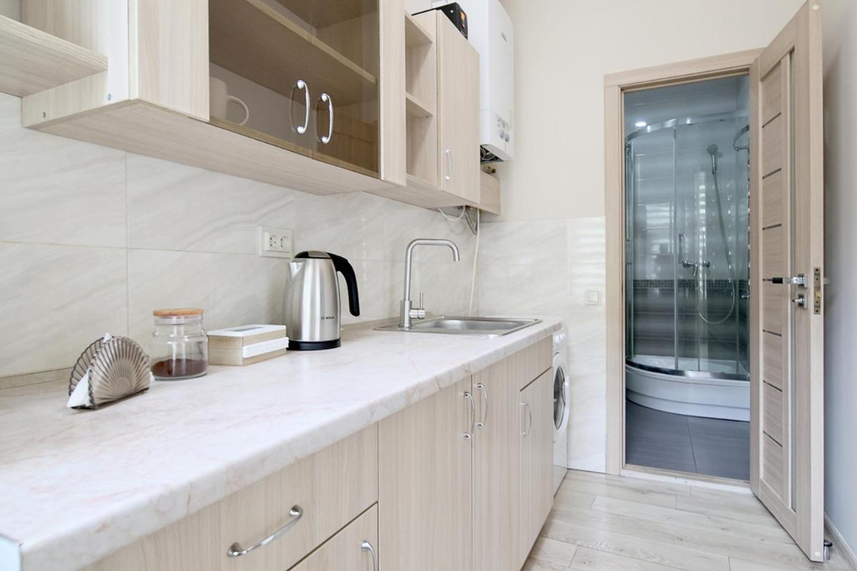Buk Apartments On Doroshenka 25 Lviv Kültér fotó