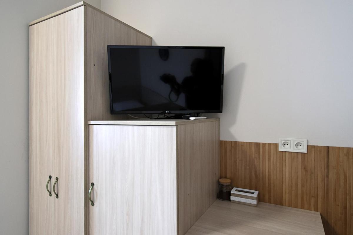 Buk Apartments On Doroshenka 25 Lviv Kültér fotó