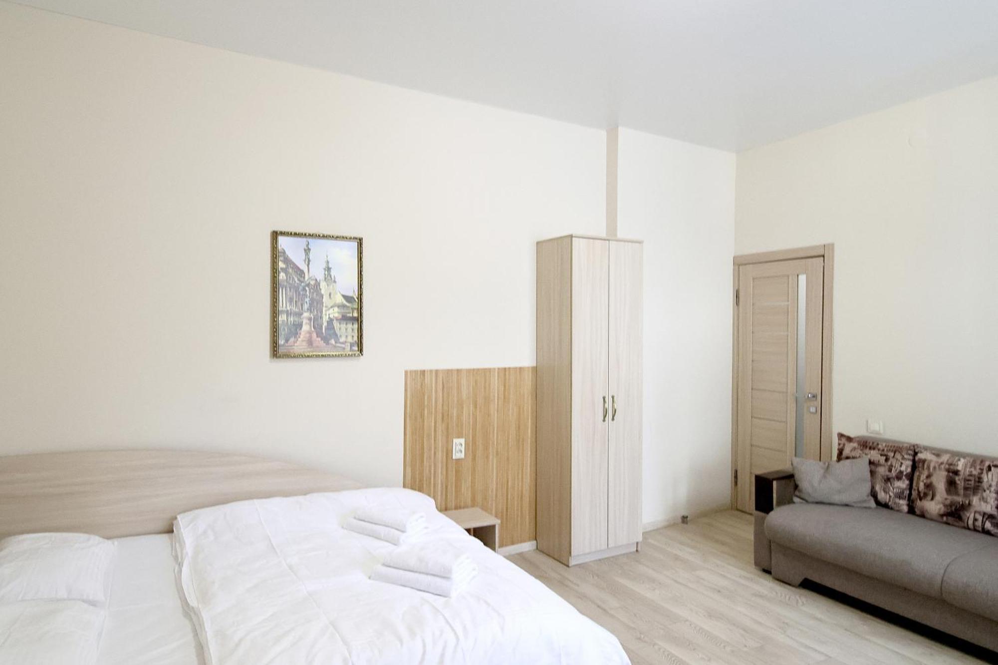Buk Apartments On Doroshenka 25 Lviv Kültér fotó