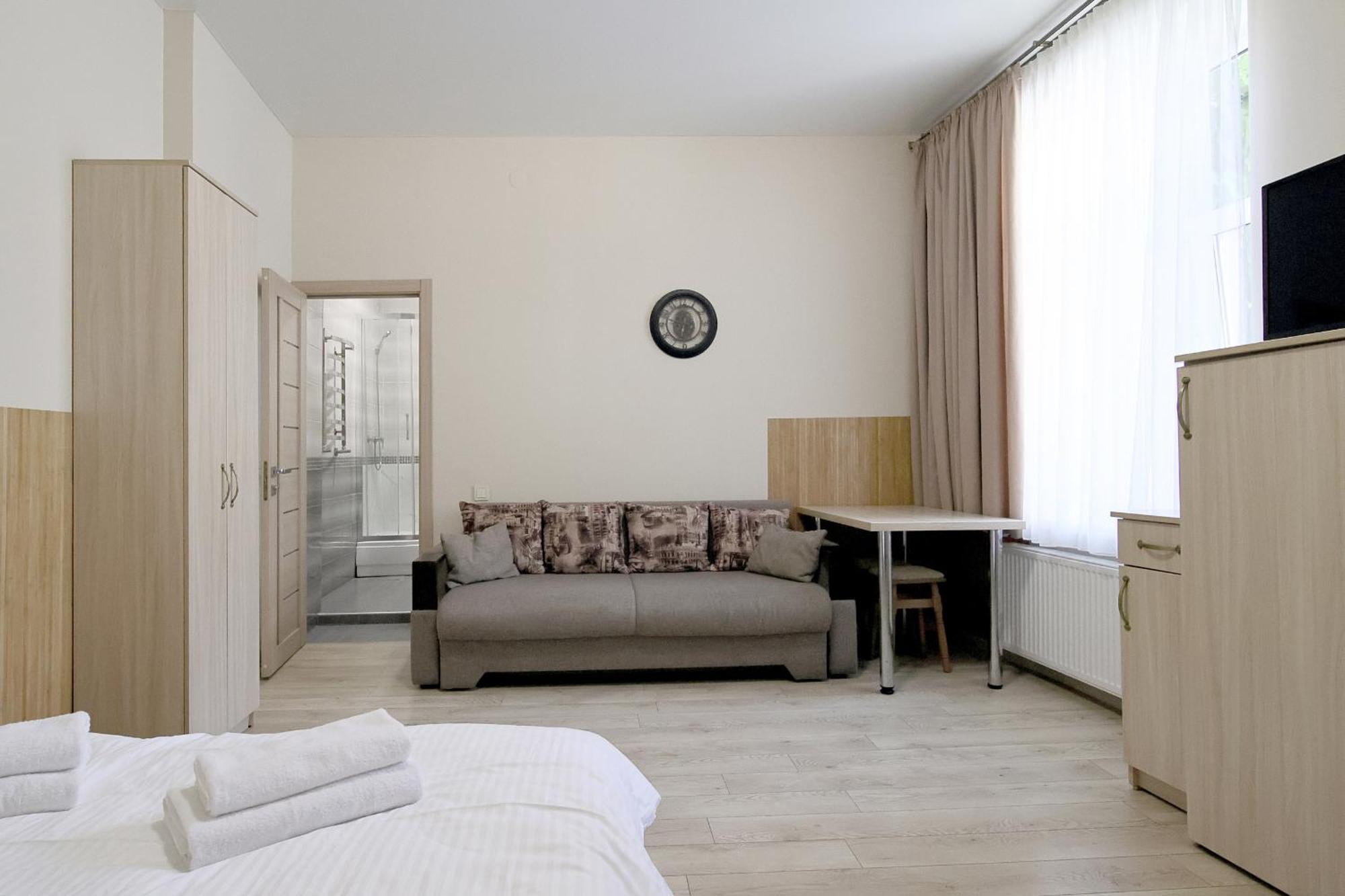 Buk Apartments On Doroshenka 25 Lviv Kültér fotó