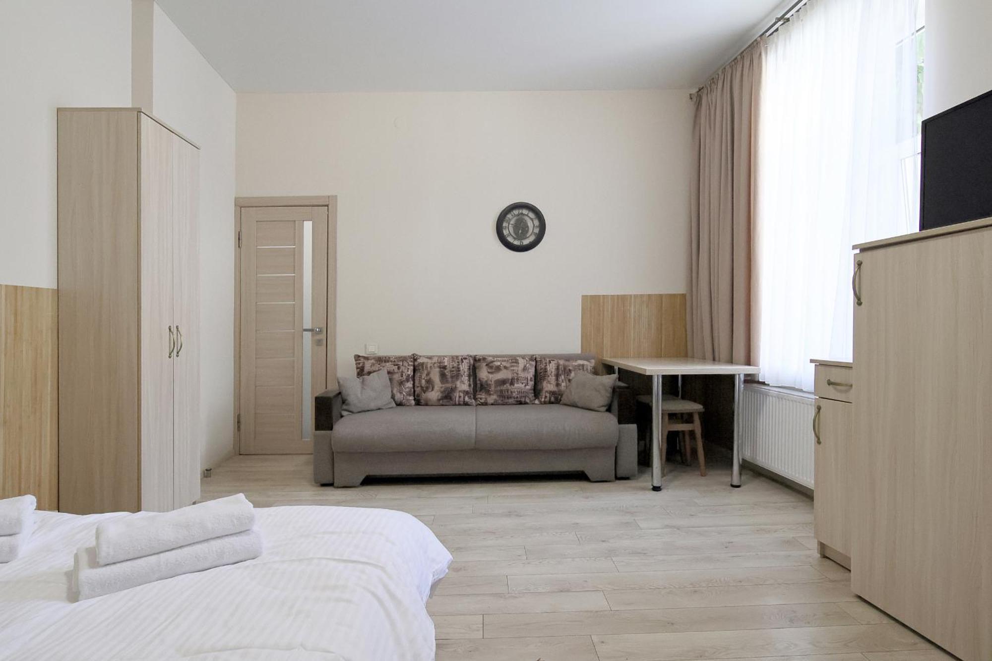 Buk Apartments On Doroshenka 25 Lviv Kültér fotó